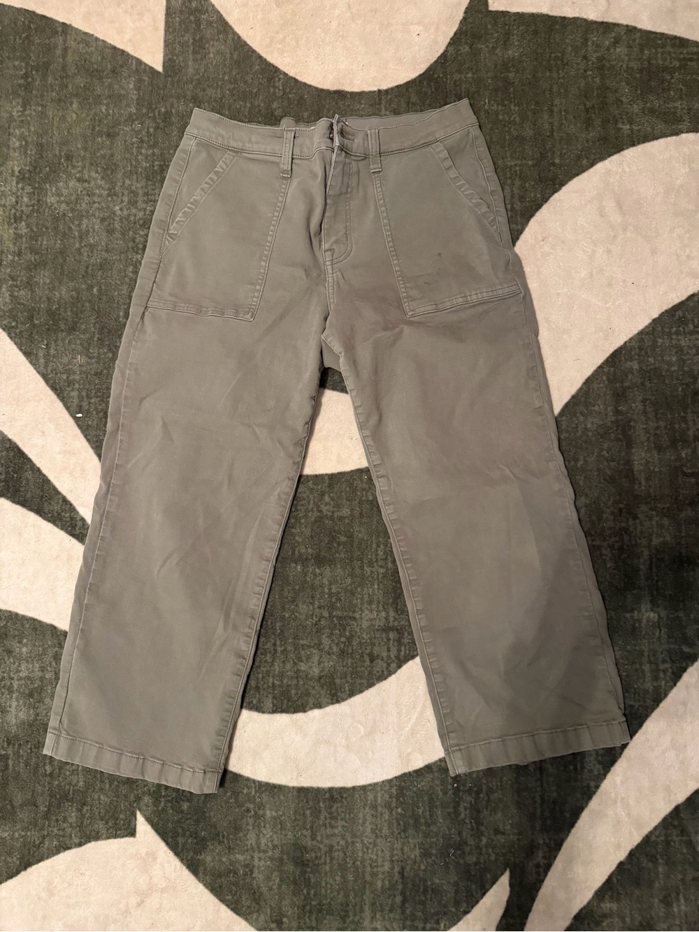 Studio Blue Women's Ankle Crop Pants in Olive Green